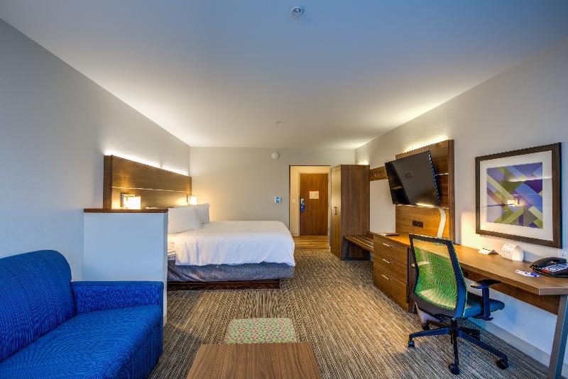 Holiday Inn Express & Suite Milroy - Reedsville Exterior foto